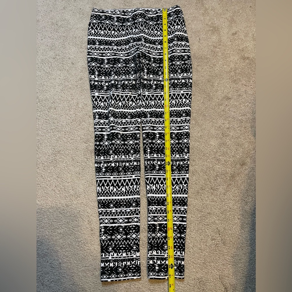 “Express” Women’s Aztec Leggings- Size: S - Picture 7 of 9